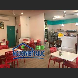 Sang nhà hàng coffee, bánh ngọt, đồ ăn ngay Ettalong Beach, rent rẻ
