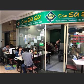 Sang nhà hàng ở khu chợ xầm uất Cabramatta
